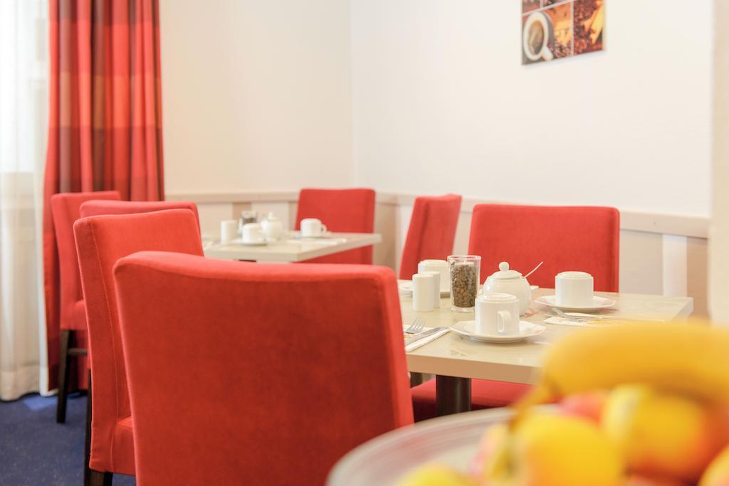 Hotel Europa Бон Екстериор снимка